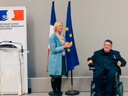 Franck VIALLE : Distinction honorique Chevalier dans l'ordre nationa du Mérite - Sophie CLUZEL Ministre du handicap